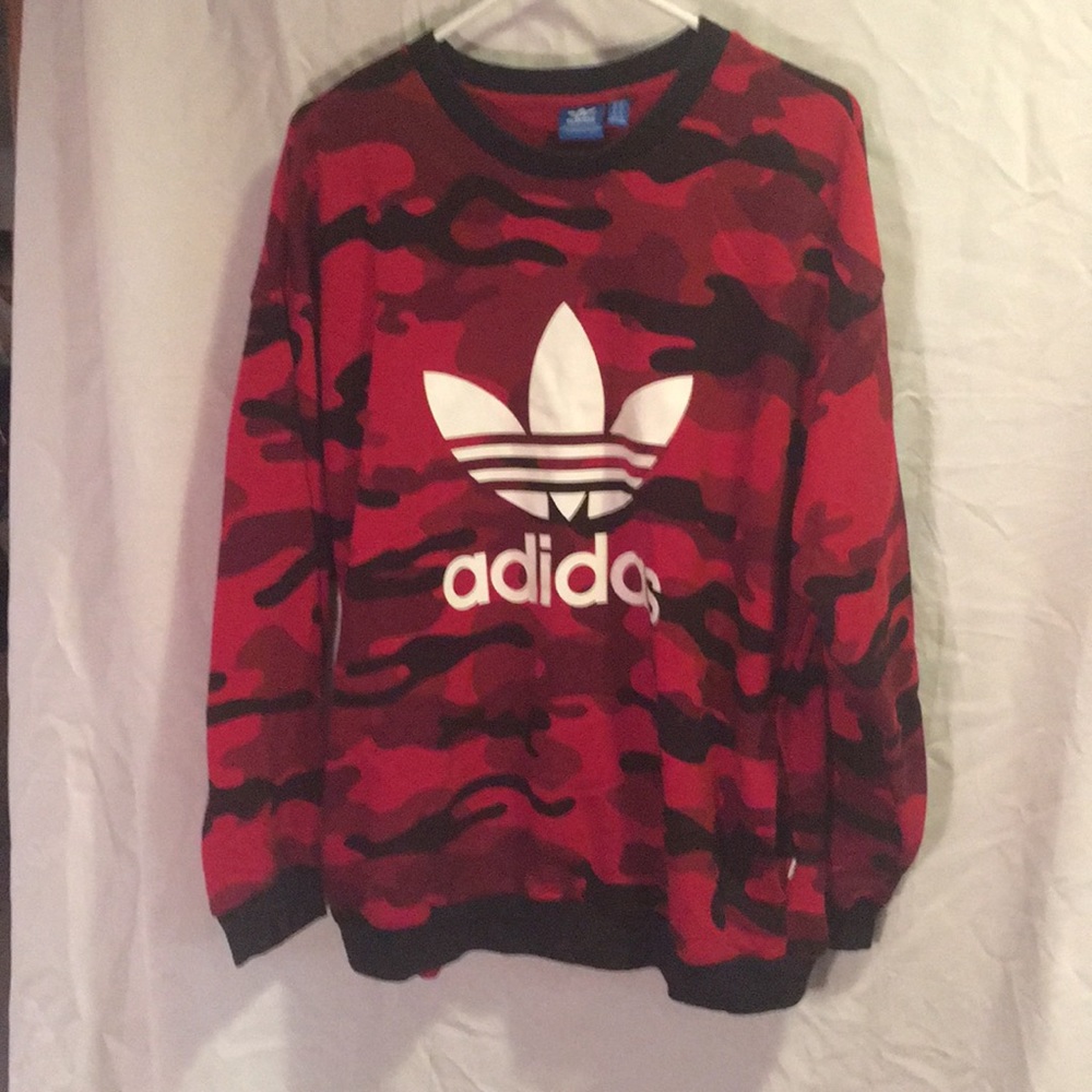 adidas crew neck sweatshirt with pockets